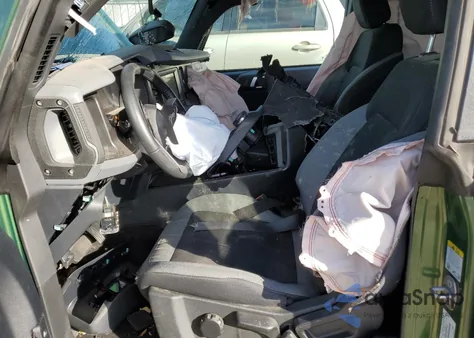 2023 Ford Bronco Base z USA, uszkodzony, nr VIN 1FMEE5BP1PLA89080